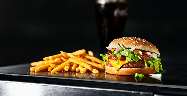 McDonald’s Sverige lanserar burgare av 100% växtkött